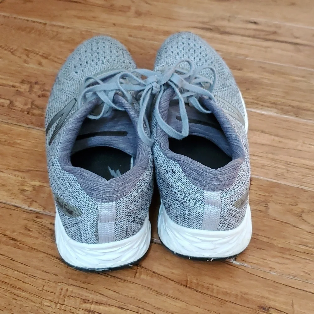 New Balance Arishi Maris Sneakers
